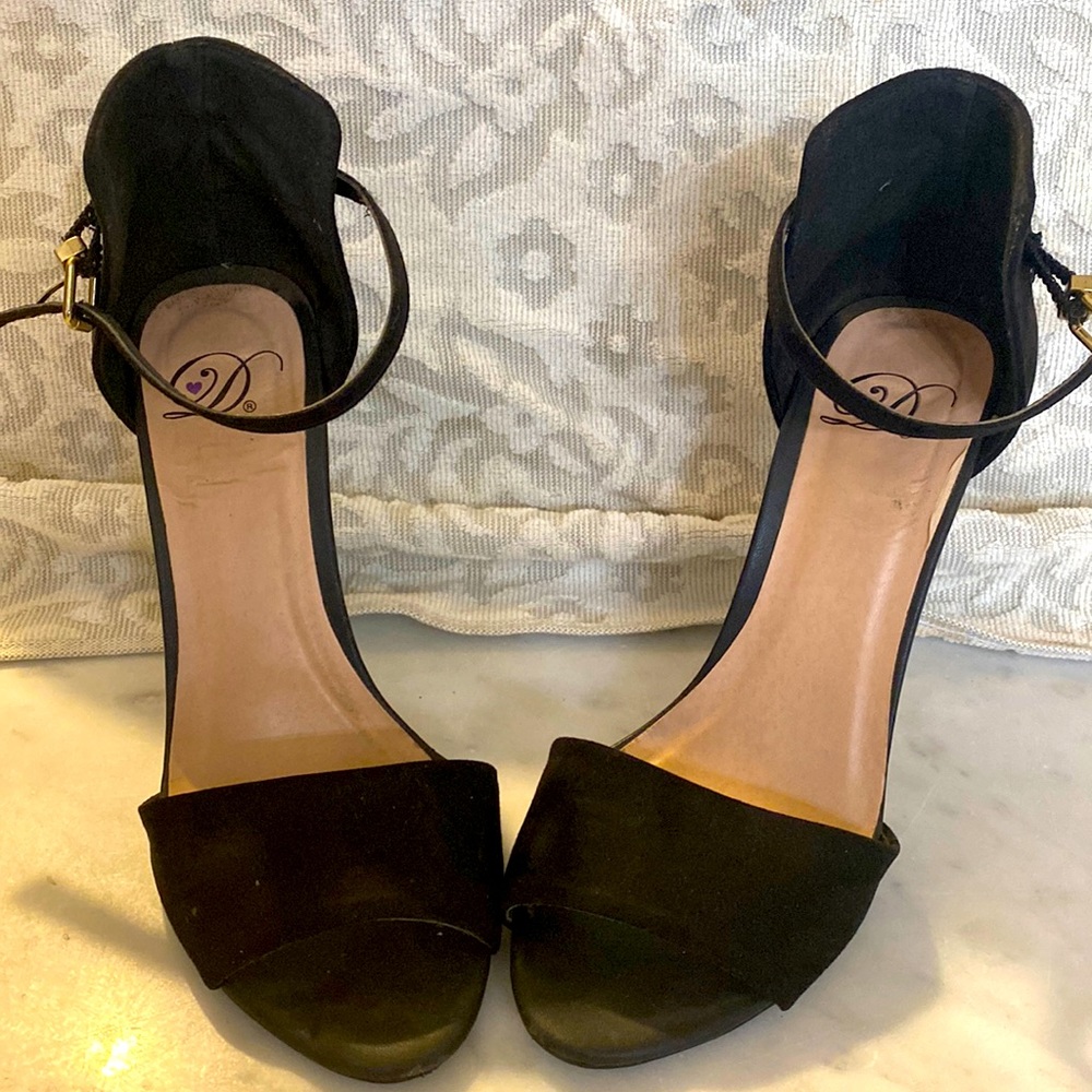 Simple Black open toe heels
